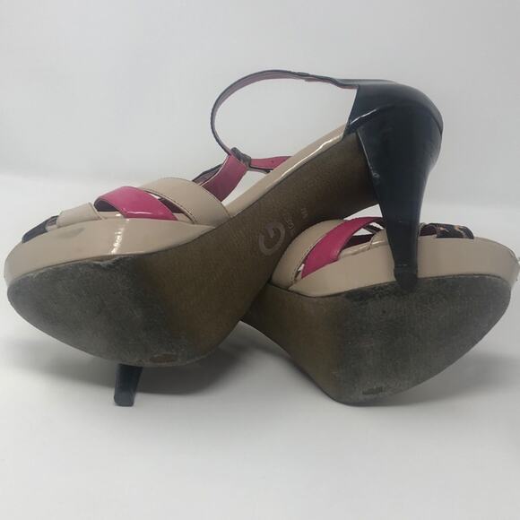 Guess 9 1/2 leopard print strappy platform heels - Picture 6 of 8